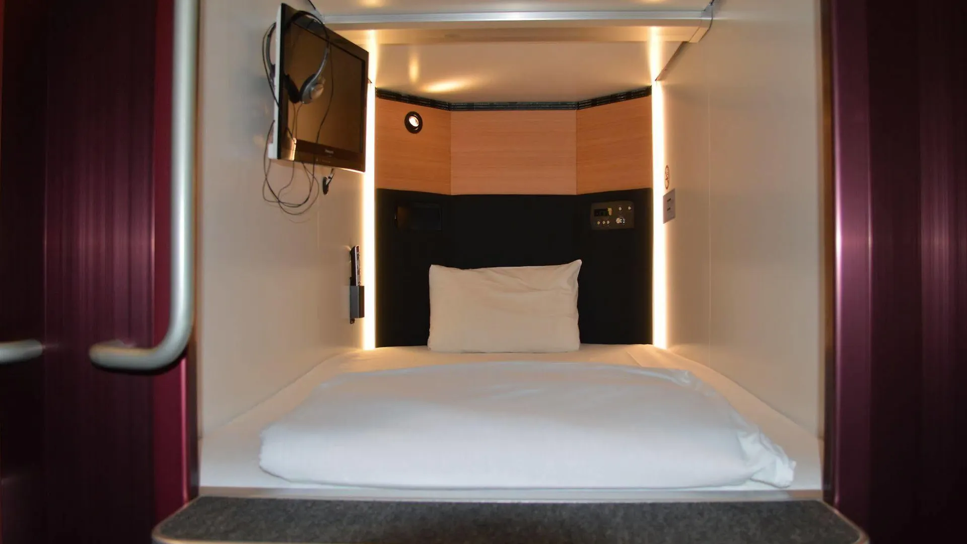 ** Hotel Ueno Station Hostel Oriental 1 Male Only Tokyo Japan
